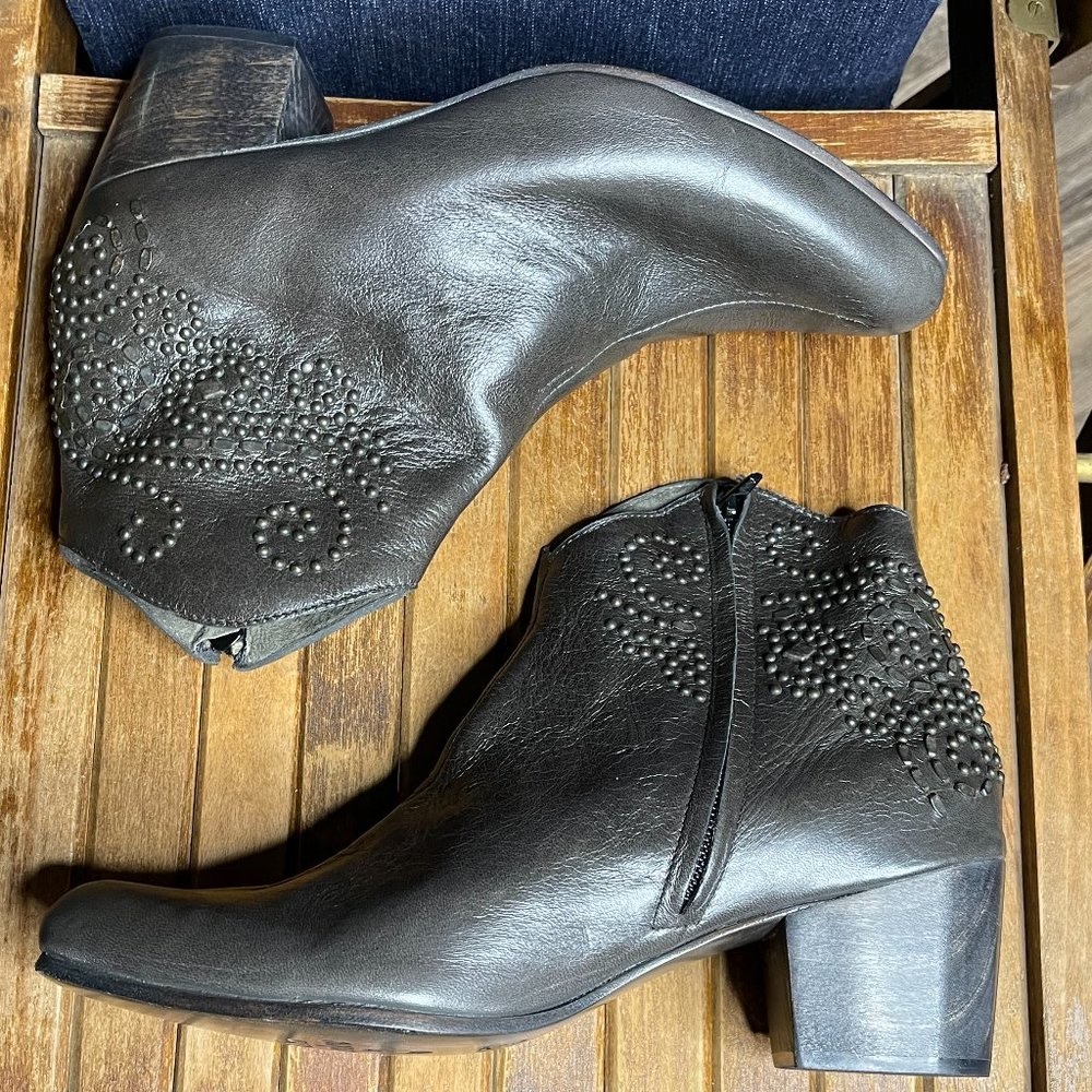 Colleen Cordero Ankle Boots